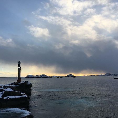 Svinoya, Hyggelig Leilighet Svolvær Exterior photo